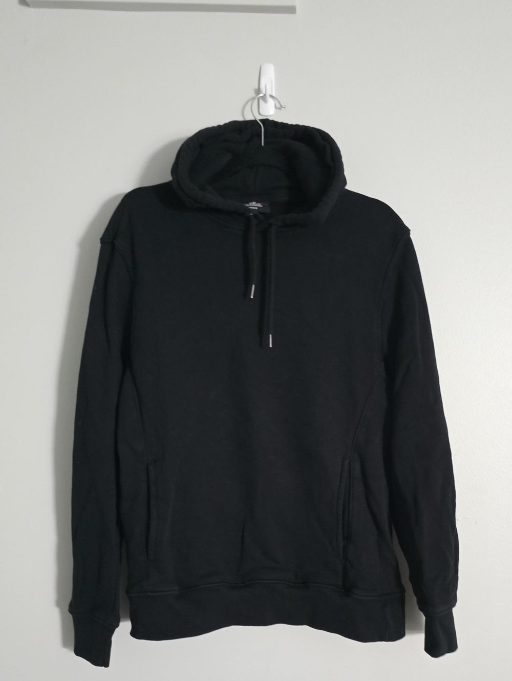 H&M Men's Black Hooded Sweatshirt with Kangaroo Pockets